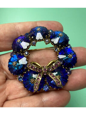 Vtg Albert Weiss Blue Purple Margarita Crystal Wreath Brooch Rivoli Glass Bow